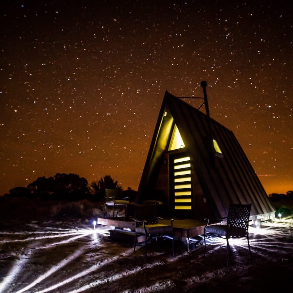 Glamping A-frame airbnb cabin in the grand canyon with stars and lights